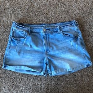 Levi strauss signature high rise jean shorts